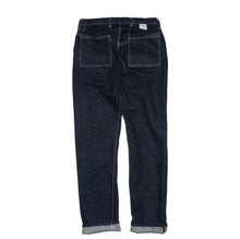 Load image into Gallery viewer, Tender Co High Straight Jeans
